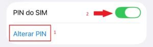 Tela de gerenciamento do chip com a chave "PIN do SIM" ativada (verde) e a opção "Alterar PIN" em destaque.