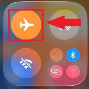 Ativando o Modo Avião para ver stories sem deixar rastro.