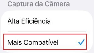 Menu de Captura da Câmera no iOS com a opção "Mais Compatível" marcada para salvar fotos em JPEG.